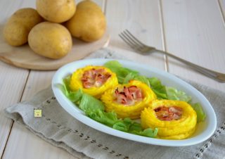 nidi di patate prosciutto e formaggio