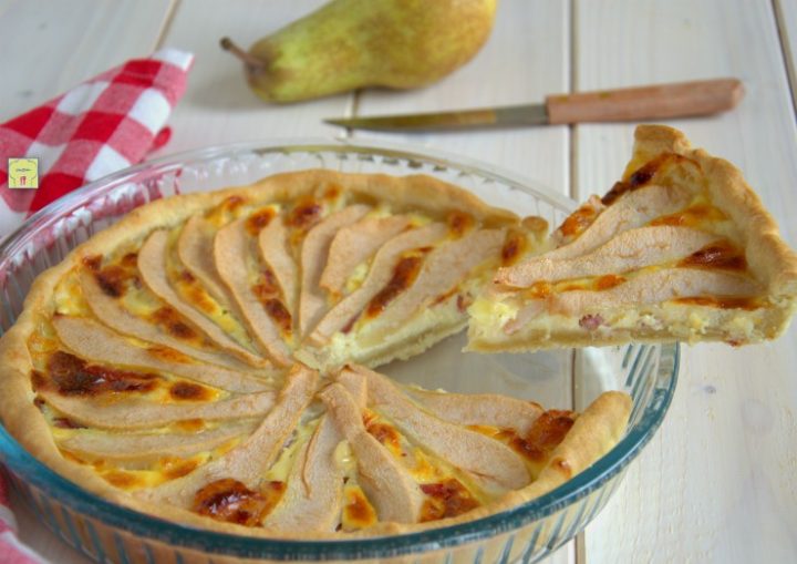 torta salata formaggio pere e speck