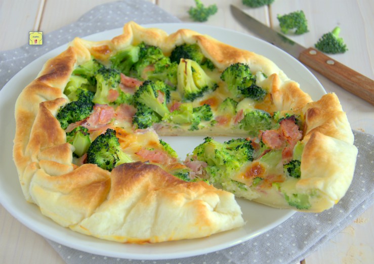 sfogliata broccoli prosciutto e formaggio