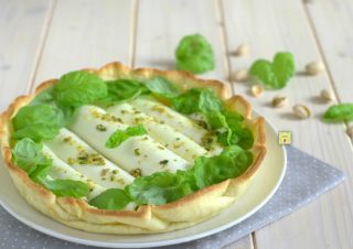 torta salata con involtini di mozzarella