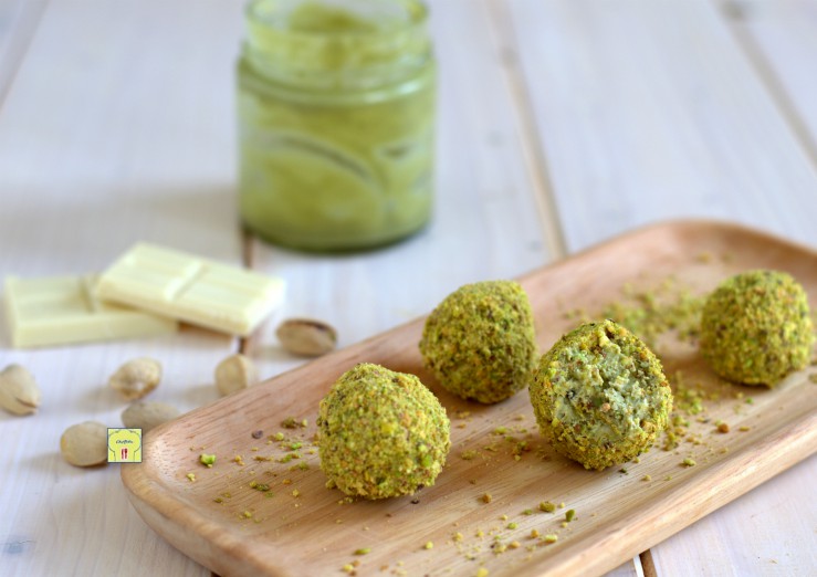 tartufi pistacchio e cioccolato bianco