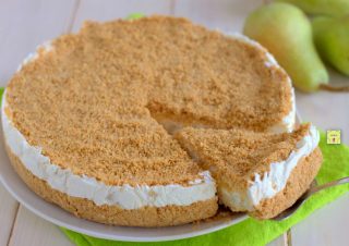 sbriciolata fredda ricotta e pere