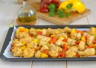 bocconcini di pollo e peperoni gratinati