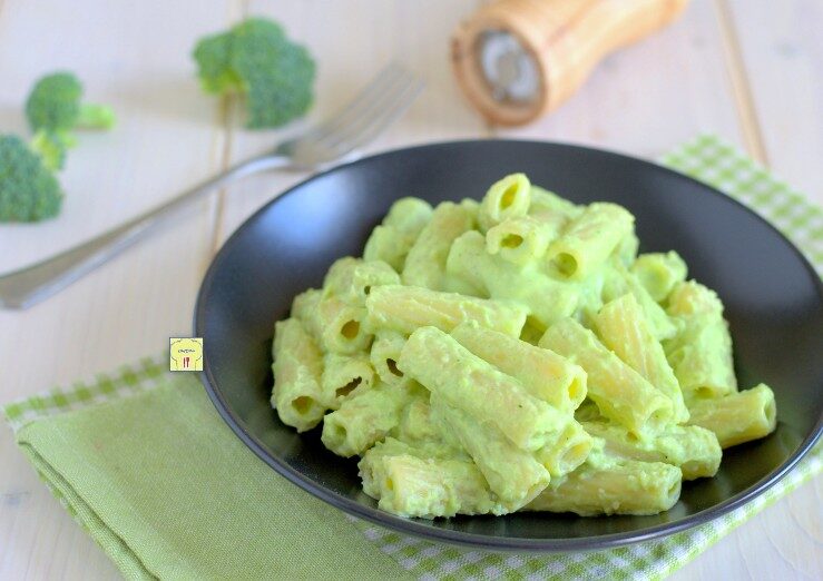 Pasta broccoli e panna