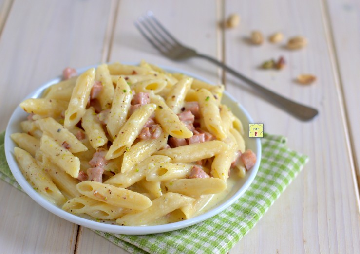 pasta crema di parmigiano e mortadella