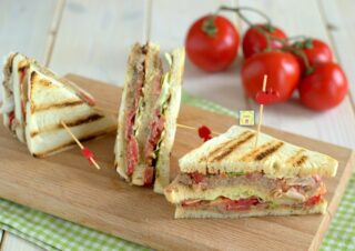 club sandwich al tonno