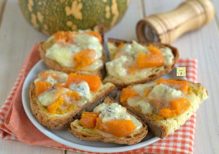 crostoni zucca e gorgonzola