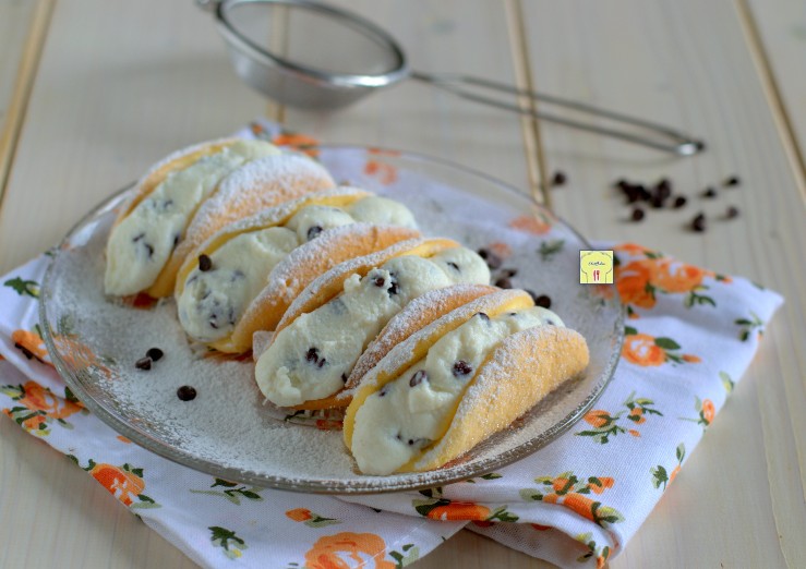 tacos dolci ricotta e cioccolato
