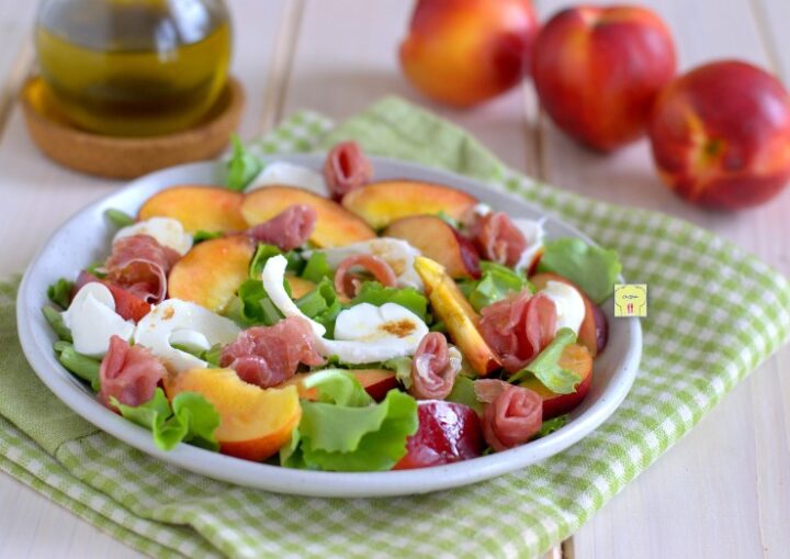 insalata crudo e pesche