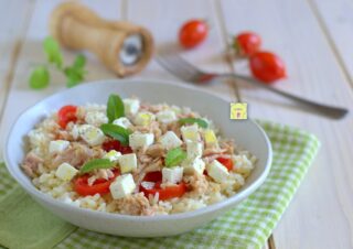 insalata di riso con tonno e feta