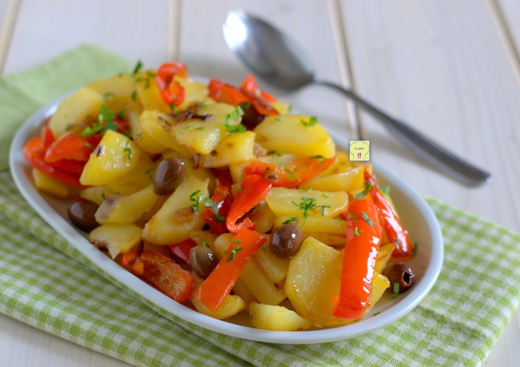 patate e peperoni alla poverella