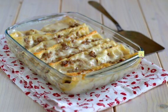 Cannelloni al ragù bianco