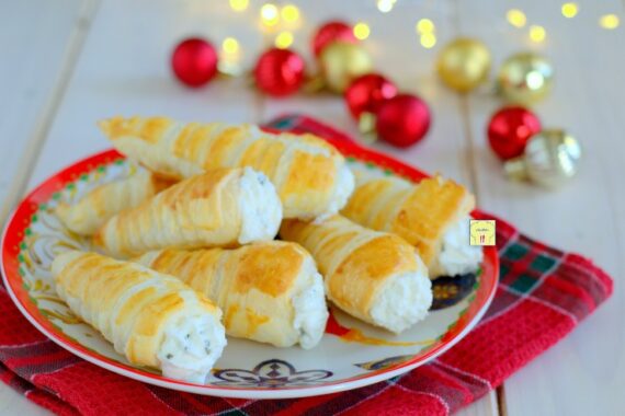 Coni di sfoglia alla ricotta