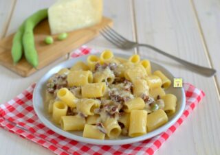 pasta fave guanciale e pecorino