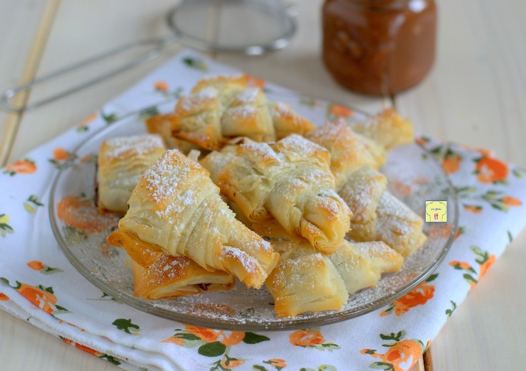 sfogliatelle di pasta fillo alla nutella
