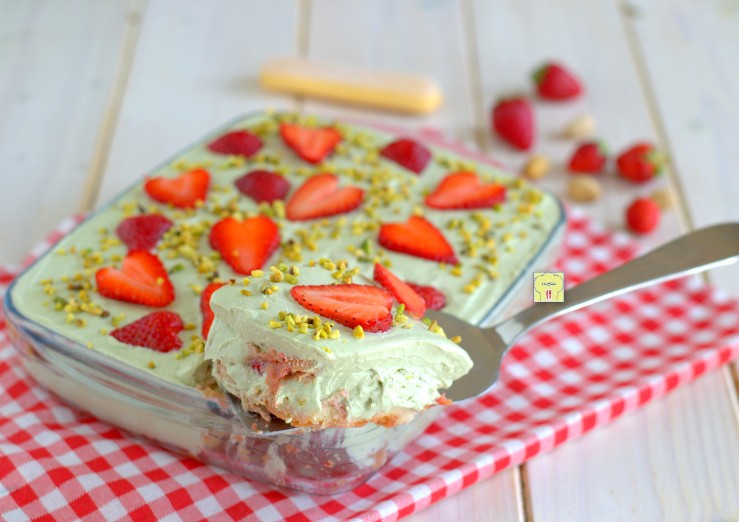 tiramisù fragole e pistacchio