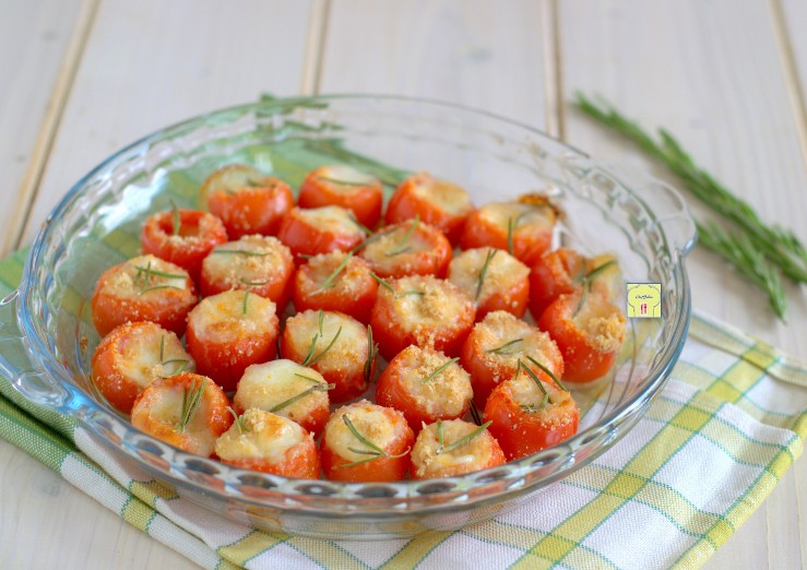 pomodori ripieni gratinati al rosmarino
