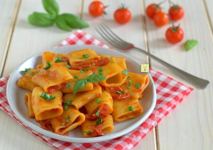 pasta alla picchio pacchio
