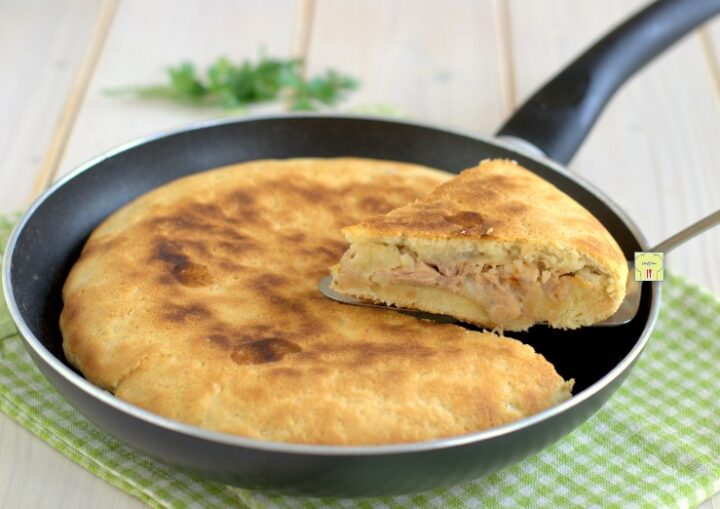 focaccia tonno e mozzarella in padella