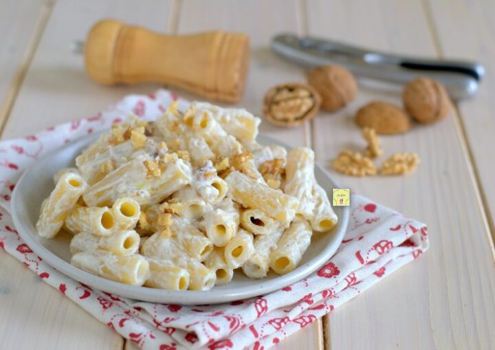 pasta ricotta e noci
