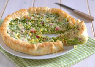 torta rustica piselli e pancetta