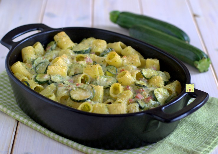 pasta al forno con zucchine e pancetta