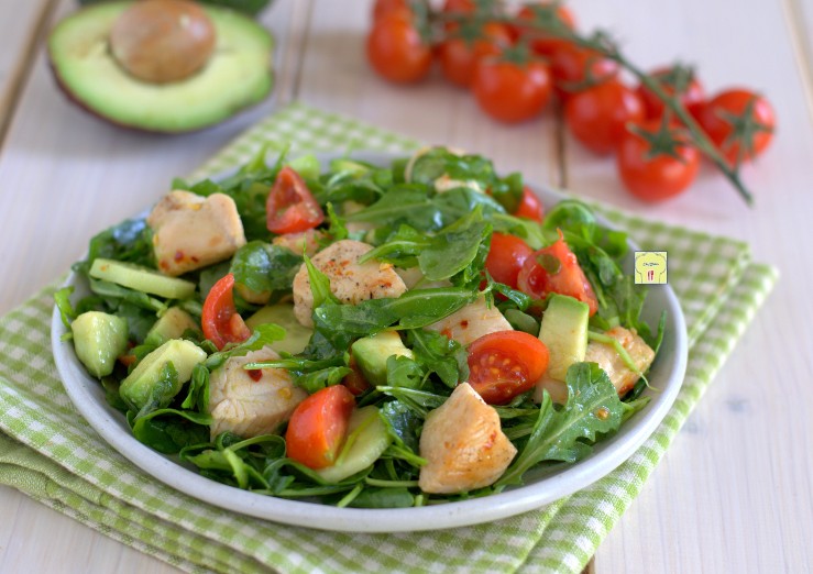 insalata di pollo e avocado