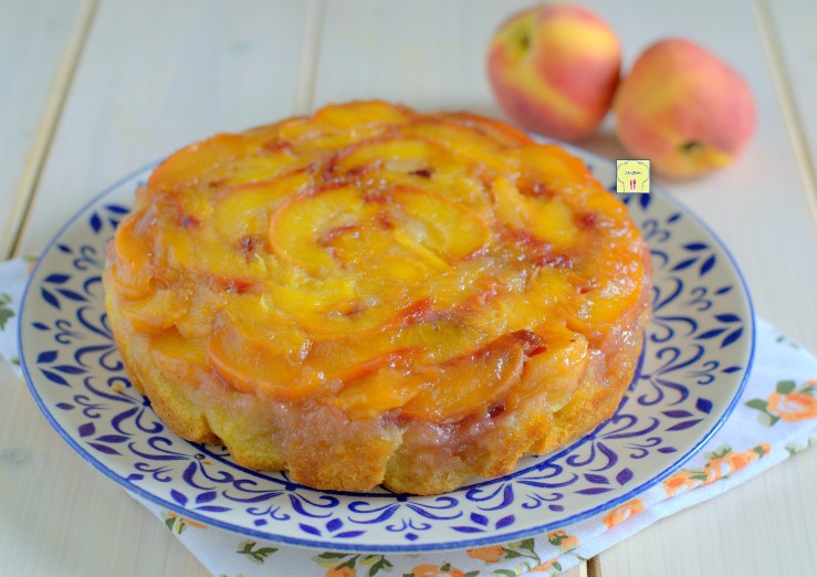 torta rovesciata alle pesche