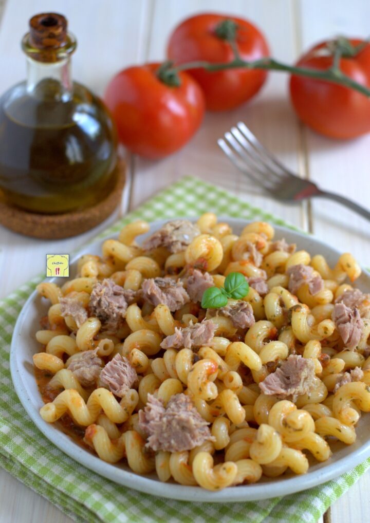 crudaiola con pesto di pomodori e tonno gp