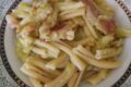 Fusilli con crema di porro e pancetta croccante