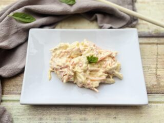 Insalata di pollo e prosciutto