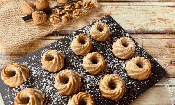 Biscotti morbidi alle noci