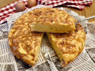 Frittata di tagliatelle con pancetta