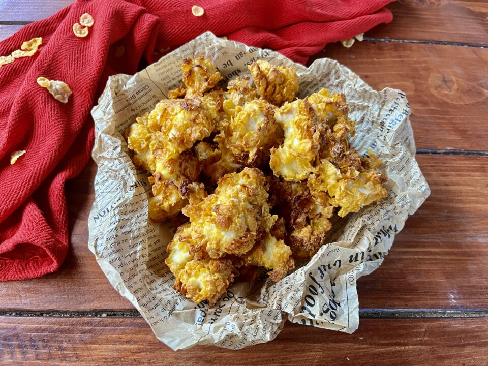 Bocconcini di pollo ai corn flakes