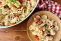 Pasta fredda con salsiccia e pomodorini
