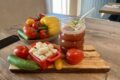 Gazpacho nel bicchiere. L'aperitivo fresco e veloce preparato con l’estrattore