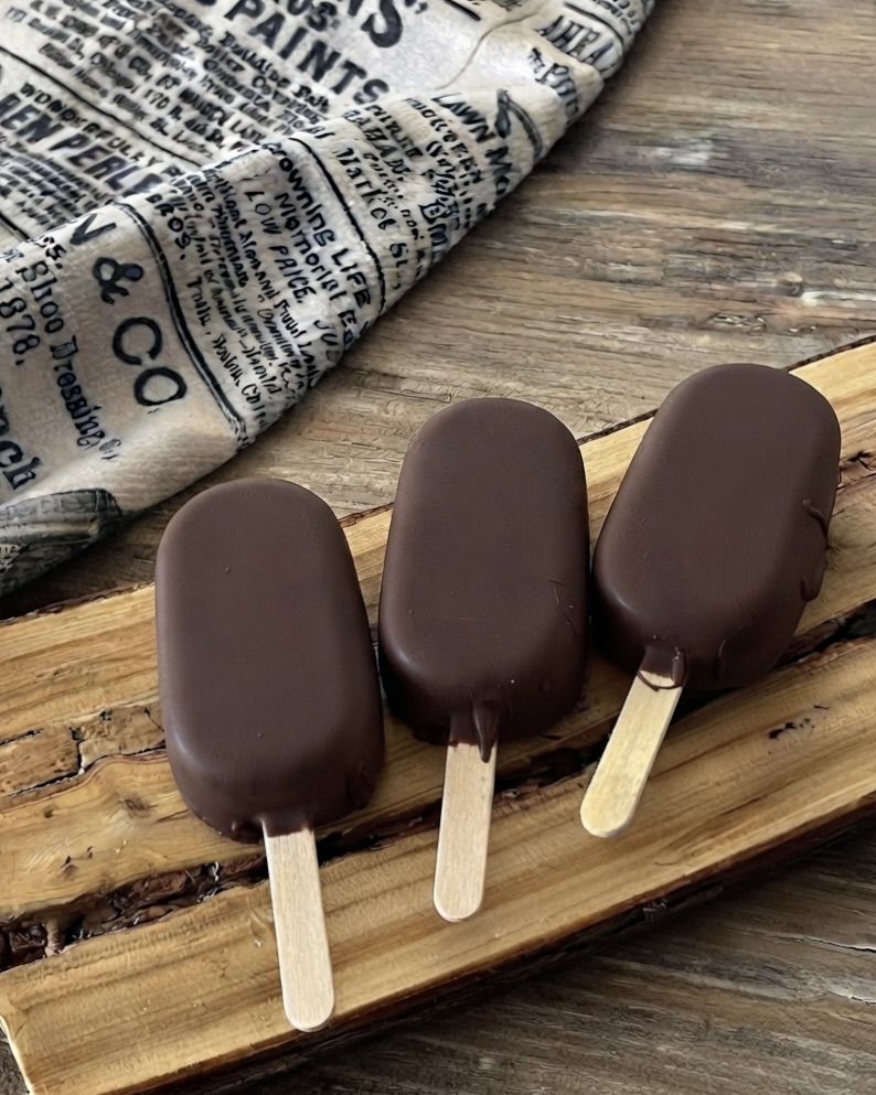 Mini gelati su stecco fatti in casa