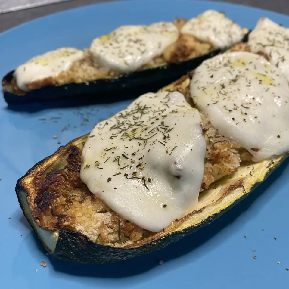 Zucchine ripiene in friggitrice ad aria