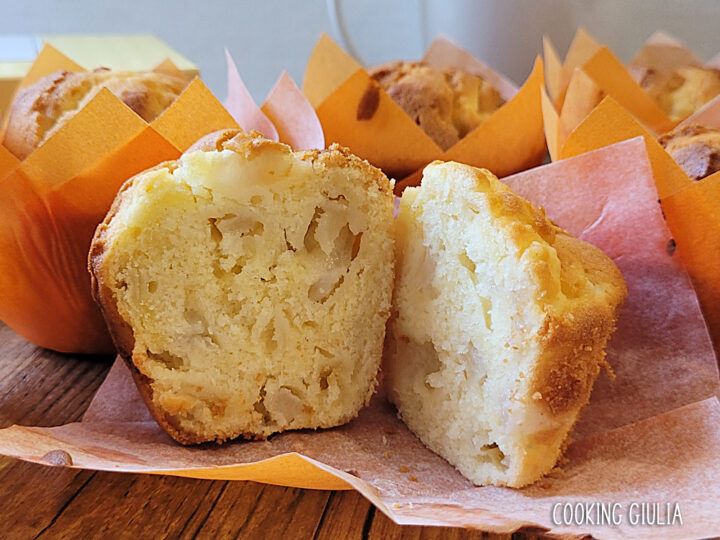 Muffin con panna e pere