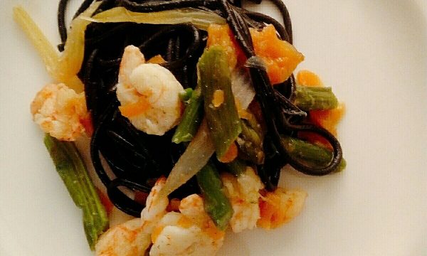 Felicetti: Spaghetti al nero di seppia con Gamberi e verdure