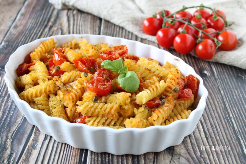 pasta al forno con pomodorini e capperi