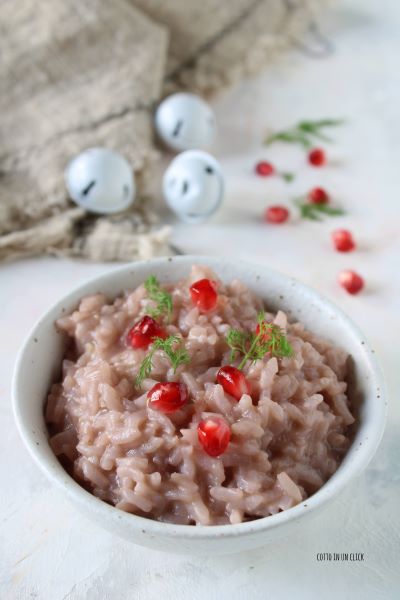 servite il risotto con qualche chicco di melograno e del finocchietto selvatico