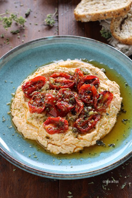 crema di feta con pomodorini arrostiti