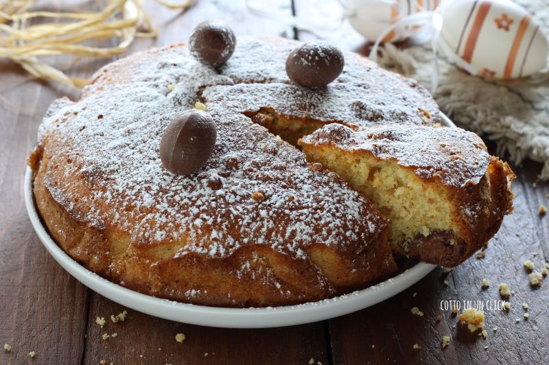 torta con ovetti di cioccolato