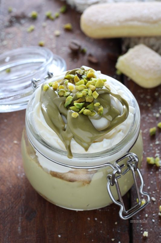 coppette tiramisù al pistacchio