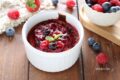 Mini cheesecake allo yogurt e frutti di bosco in friggitrice ad aria