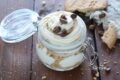 Mini sbriciolata al bicchiere crema e caffè