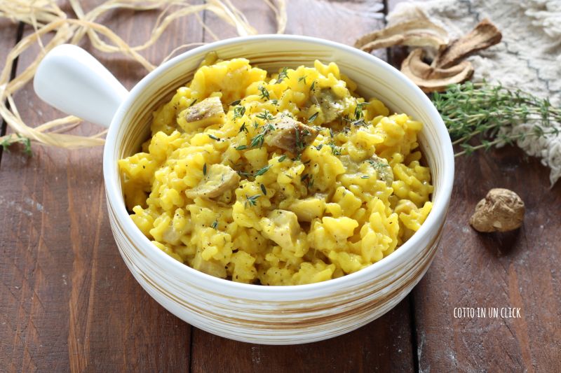 risotto ai porcini e zafferano al timo in pentola a pressione