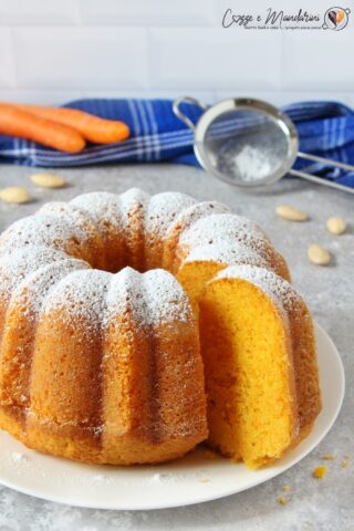 Torta soffice di carote e mandorle