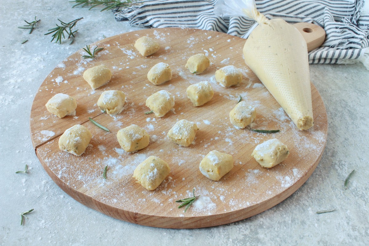 gnocchi di ceci e cannellini